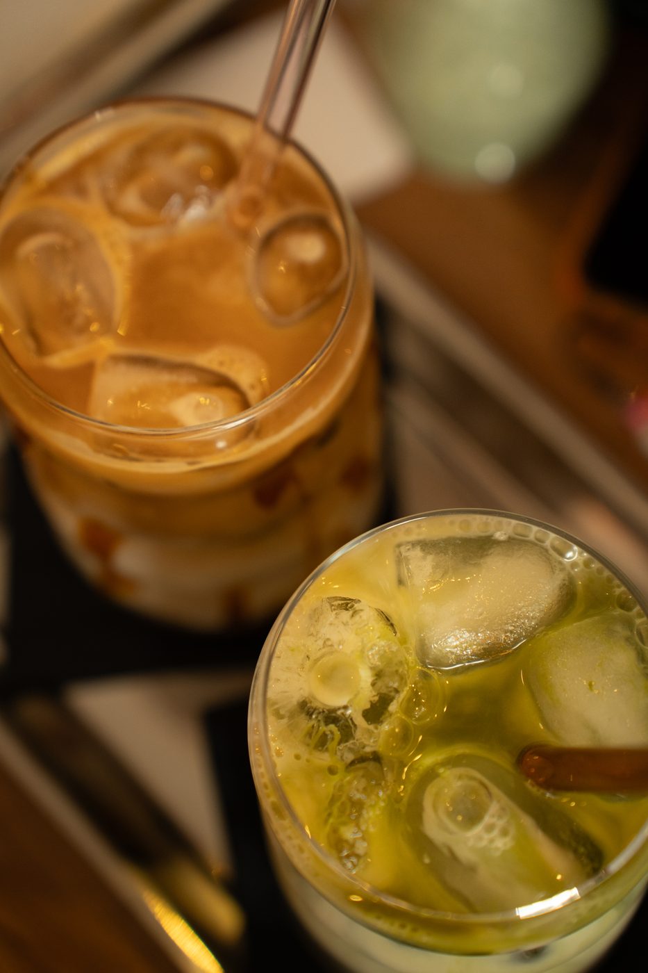 Boissons glacées servies au Concept Café Chartres