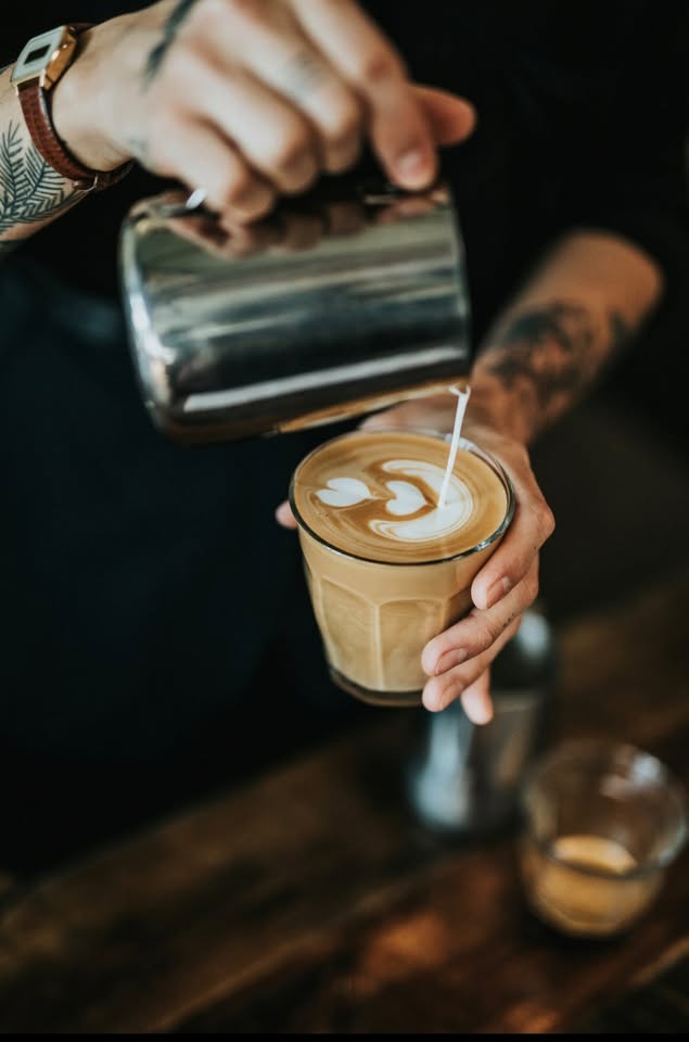 Latte art espresso maison, coffee shop Chartres